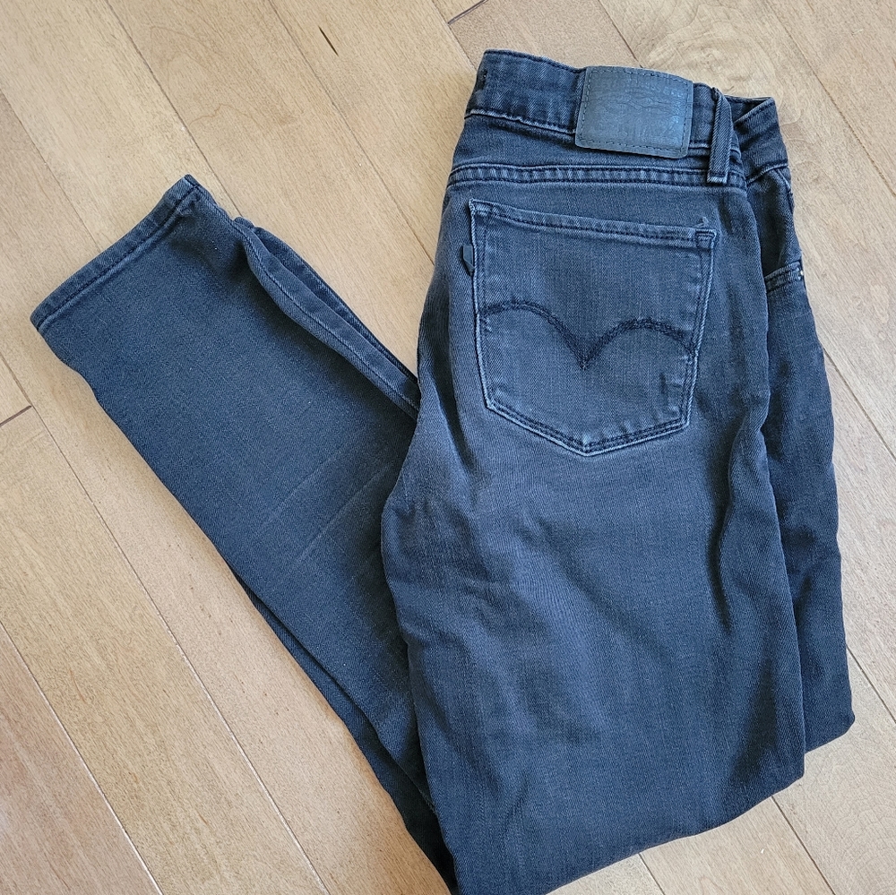 Levi's Black Skinny Jeans